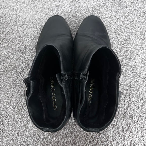 Arturo Chiang Leather Ankle Boots - Picture 4 of 6